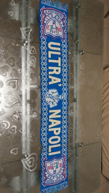 Ultras Napoli, in Curva B le sciarpe rubate ai tifosi tedeschi | FOTO - mobile