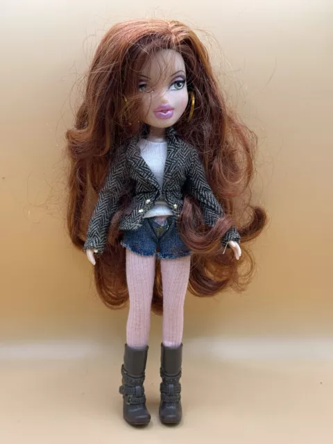 Bratz 10th Anniversary Adri Fashion Doll