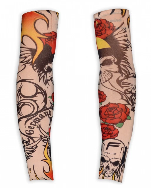 Tattoo Ärmel mit Rosen & Totenschädel Motiv