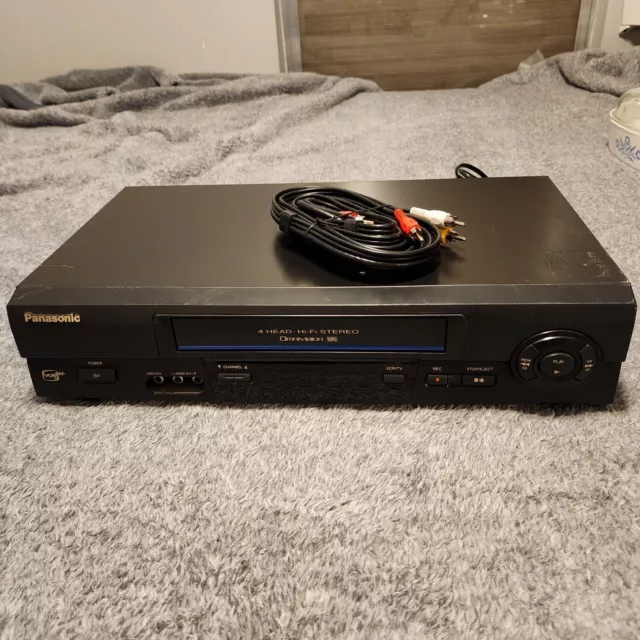 Panasonic PV-V4611 VHS VCR 4 Head Omnivision Hi-Fi Stereo No Remote - Tested !