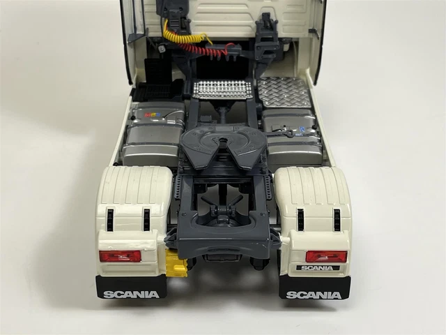 Scania 580S Highline 2021 Blanc 1:24 Echelle Solido 2400301 4