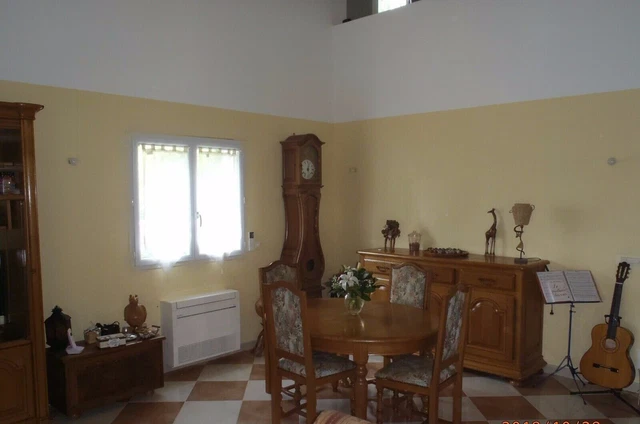 Table De Salle à Manger MaxWoodwork, Orme Et Chêne Massif, 160x145 Cm, Finition Mate, Faite Main