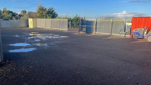 Yard to Let,Yard for rent Open Storage Space DA2 SWANLEY DARTFORD 3