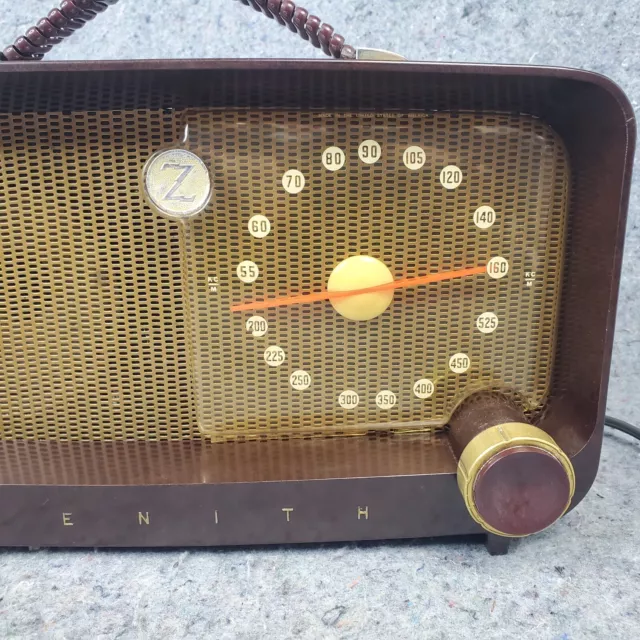 Zenith Tube Radio 5D811 Brown Bakelite AM Portable Vintage 1950s MCM Works 3