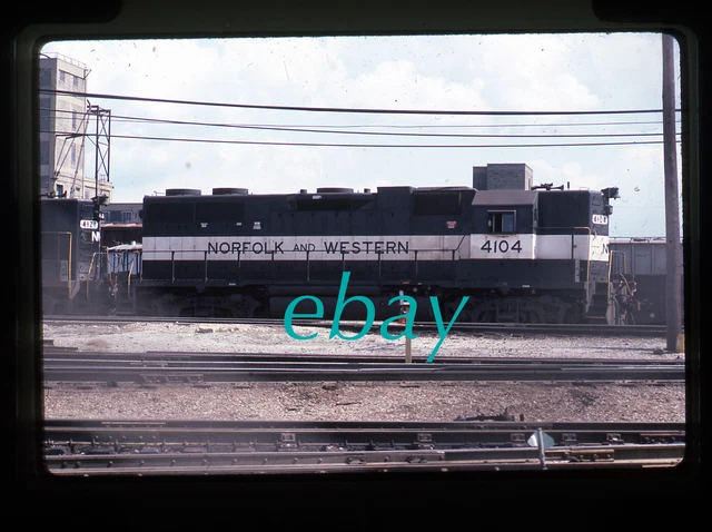 Orig Slide Norfolk And Western NW #4104 GP38AC 1984 experimental "Skunk" scheme