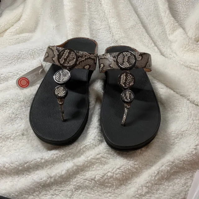 FitFlop Women's Size 10 M HALO Taupe Black Snake Print Thongs Sandals Flip Flops