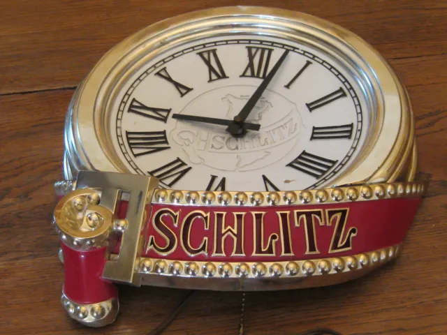 Vintage  Schlitz Beer  Lighted Clock Sign   Works !!
