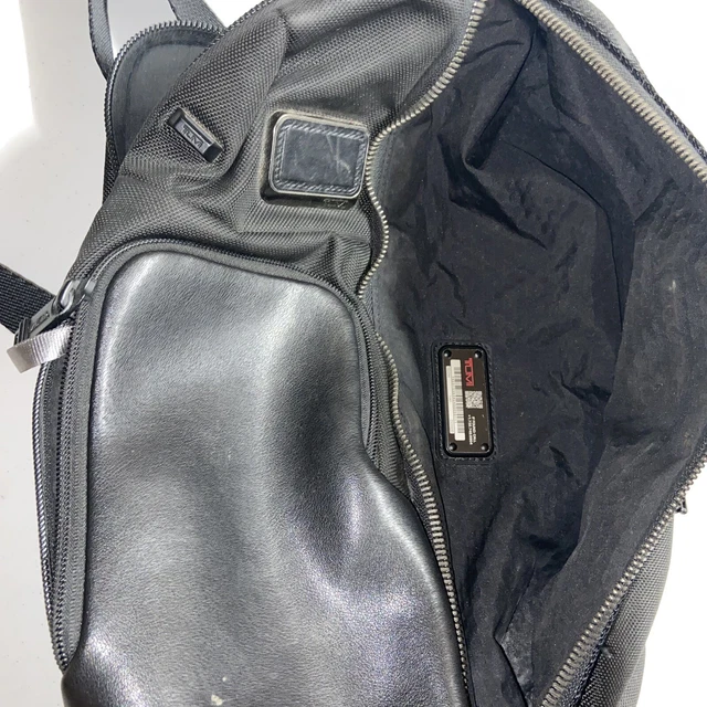 Tumi Black Crossbody Sling Bag Pack Alpha Bravo 7