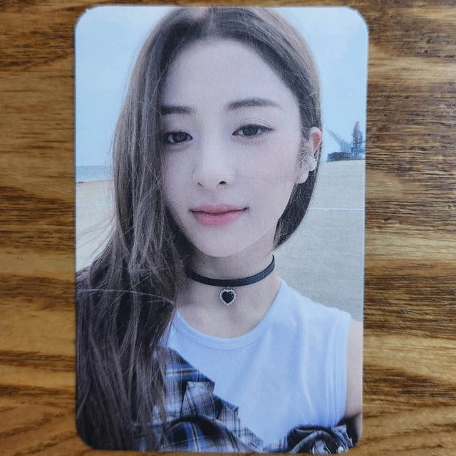 YUNJIN OFFICIAL PHOTOCARD Le Sserafim 2nd Mini Album Antifragile