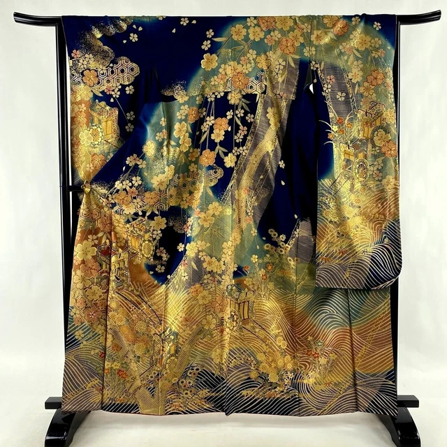 Japanese kimono SILK"FURISODE" long sleeves, Gold, SAKURA, Coach, L5' 5"..3141