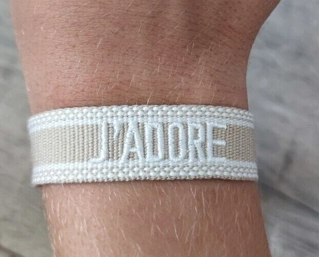 Bracelet Brodé J'adore - Neuf Avec étiquettes - Bleu Foncé / Noir - Réf BR.JA.TI.6