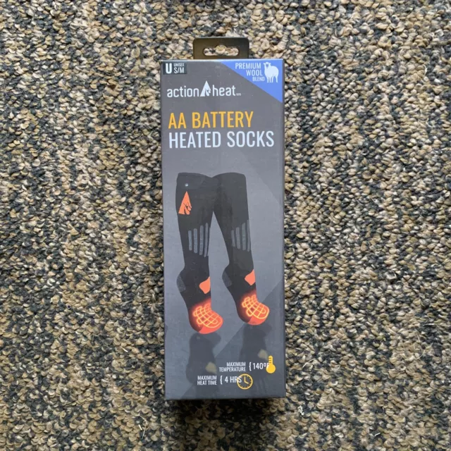 Action Heat Heated Socks Unisex Size Small Medium Premium Wool Blend AA Battery