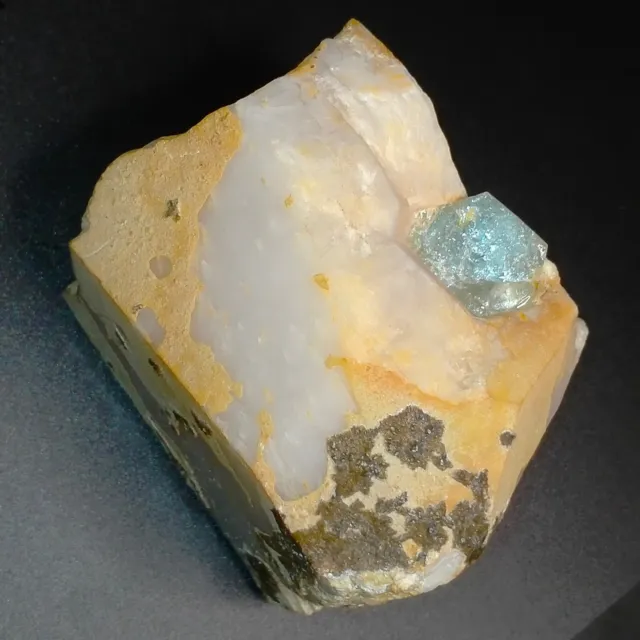 Beryl var Aquamarine Aqua crystal on Microcline Feldspar 1.2kg Australian Stock