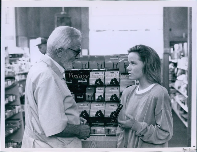1988 Amanda Peterson Guest David Hooks A Year In The Life Television Photo 7X9