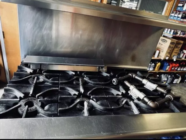 IMPERIAL NATURAL GAS 8 BURNERS RANGE w/ 2 OVENS