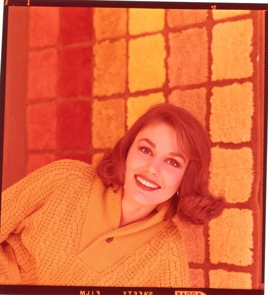PAULA PRENTISS VINTAGE Smiling Glamour Pin up Original 2.25 x 2.25