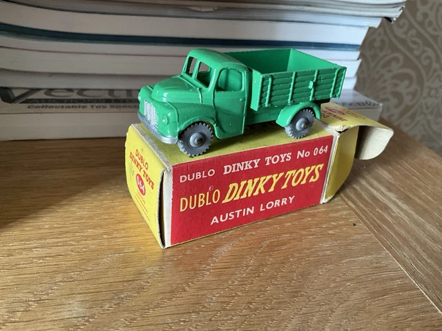 Dinky Toys 25b - Wagon Couvert Vert/Noir - Moyeux - Sans Boîte