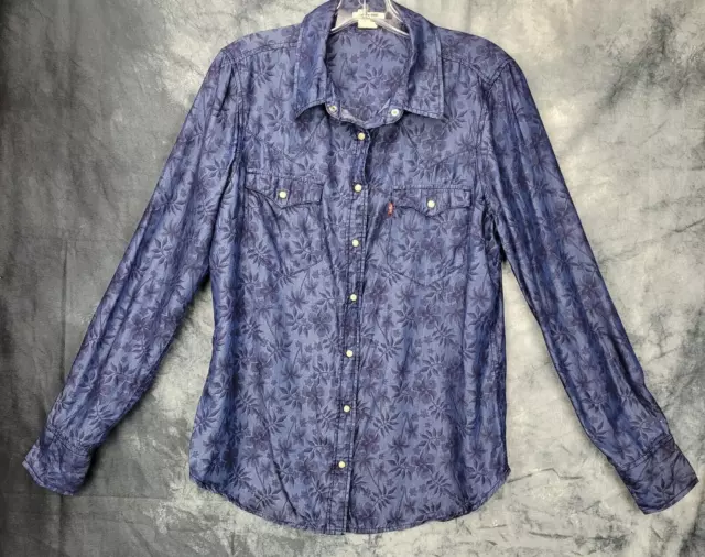 Levis Cowbirl Button Down Perarl Snap Womens SZ L Soft Blue Shimmer