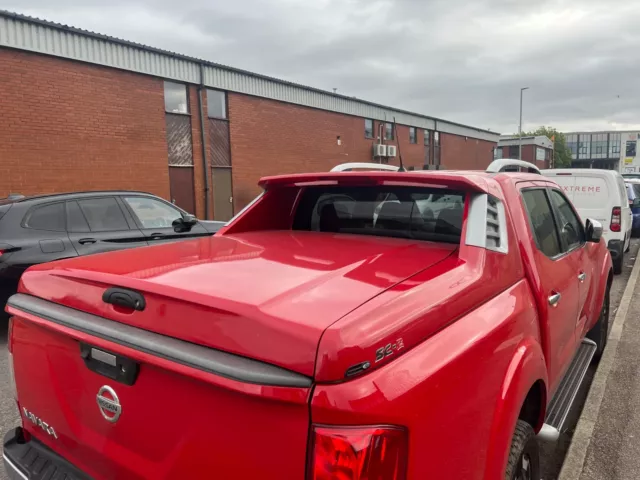 nissan navara np300 tonneau cover