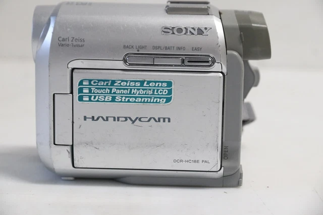 alarme Retraité Invalide camescope analogique sony Ventre de Taiko Fin de table