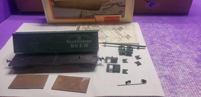 TM Train Miniature HO Scale 40' Wood Reefer Budweiser Beer #1804 Vintage