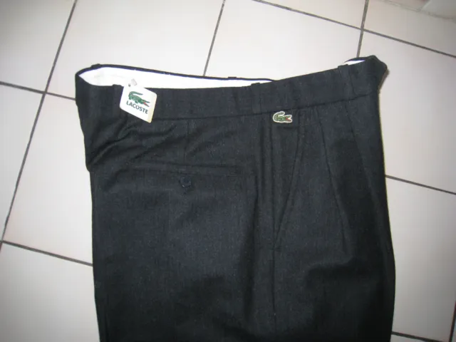 Lacoste Pantalon T46 Gris anthracite laine 98% jamais porté