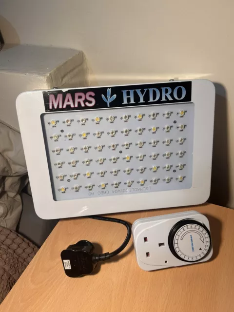 Mars Hydro MZ-300-60 LED Grow Light 300W (1 Dead LED)