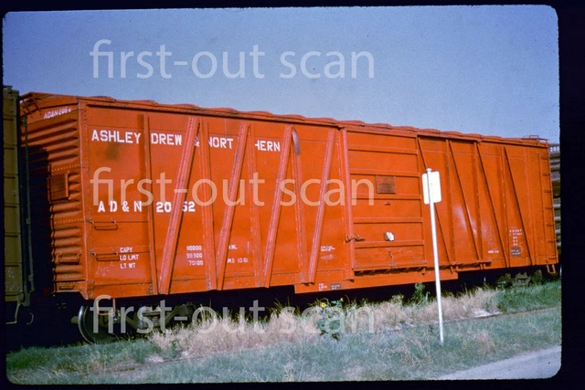 R DUPLICATE SLIDE - Ashley Drew & Northern AD&N 2052 Box Car