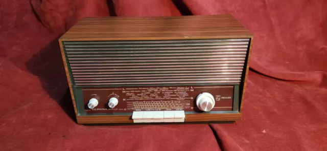 Radio Philips Modelo Verona De 1969, Fm. 220V.excelente Estado Y Funcionamiento