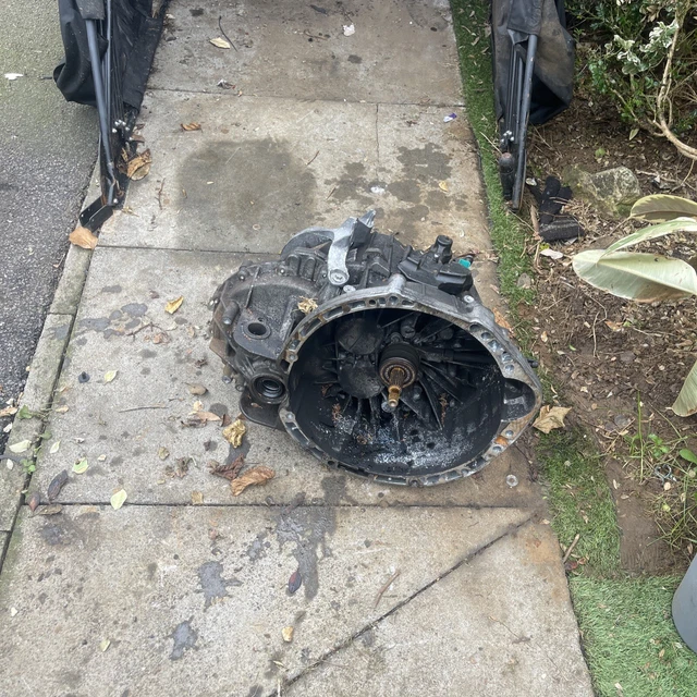 RENAULT TRAFIC MANUAL Gearbox Transmission 320106997R 2.0 dCi 2021 RHD