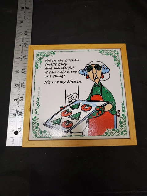 MAXINE CHRISTMAS TRIVET... POR SHOEBOX 6 1/2"" x 6 1/2"" EXCELENTE