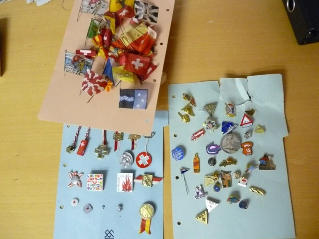 Lot De 30 Insignes Et Pins Sport International – Jeux Olympiques