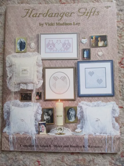 Hardanger Gifts - Folleto de Vicki Madison Ley Wedding Gifts