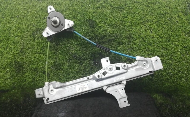 Vitre Avant Droite PEUGEOT 208 Phase 2 – 9674378680, Occasion