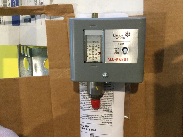 NEW JOHNSON CONTROLS P170KA-1C High Pressure Lockout Control 50-500 PSIG