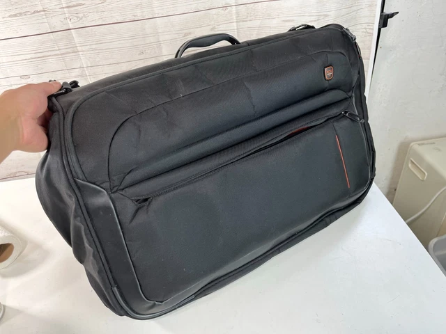 TUMI T-Tech Tri-Fold Garment BAG Shoulder Messenger Bag Blk/Ornge Nylon Carry-On