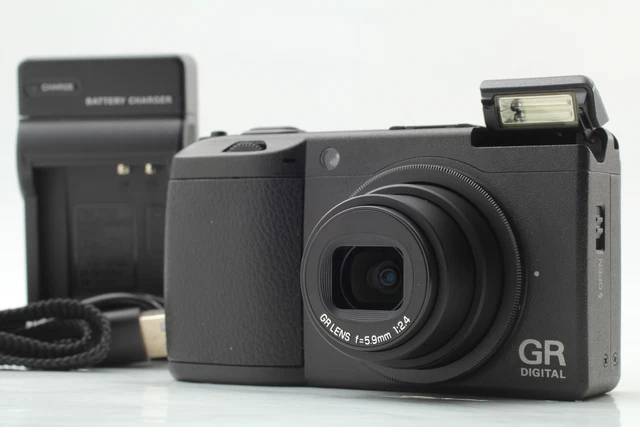 [MINT] RICOH GR DIGITAL II 10.1MP Digital Camera From JAPAN