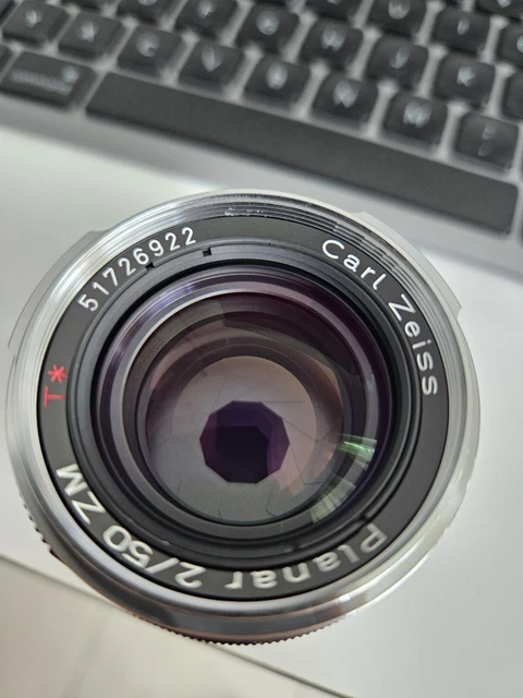 Carl Zeiss Planar 50 mm F/2.0 ZM Objektiv