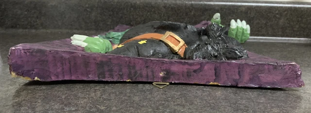 Vintage 2001 Spooky Hollow 3D Spookey Wall Plaque Halloween Witch Black Cat 11