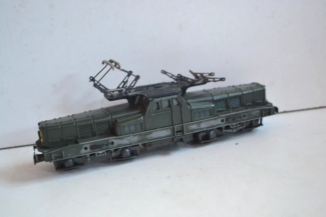 jouef locomotive BB 13001 ho train sncf Vert Plastique - Vendu