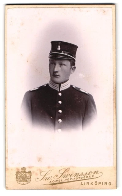 Fotografie Sw. Swensson, Linköping, Portrait schwedischer Soldat Valfrid Johans