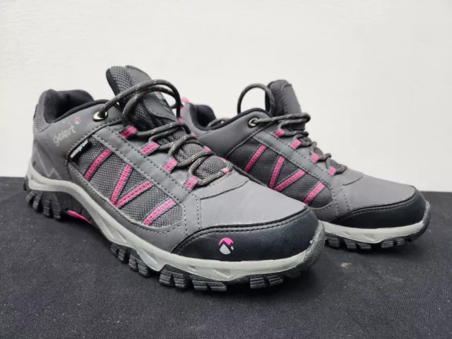 Gelert Women's Waterproof Hiking Shoes Near New Size 10 US, 8 UK, 41 EUR, 26.5cm