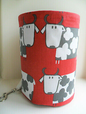 Ropa colgante bolsa de clavija olla de lavandería hecha a mano, tela de vaca roja