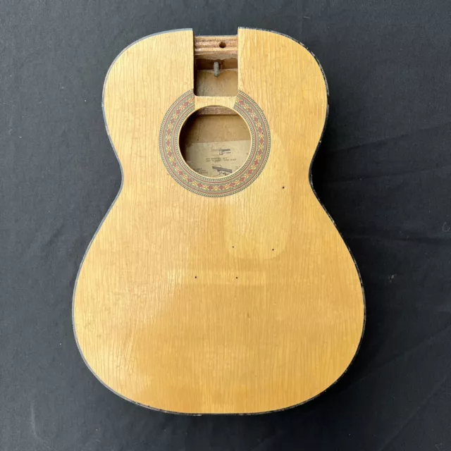 "Cuerpo de guitarra acústica de madera vintage de la década de 1960 de 18"""