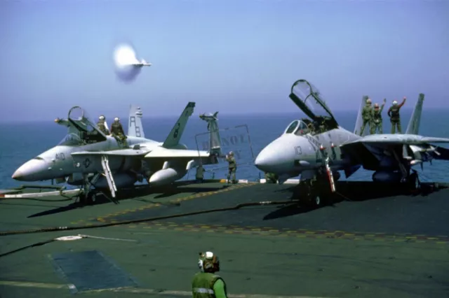 F-14A Tomcat breaks sound barrier Aircraft carrier USS AMERICA CV-66 8X12 PHOTO