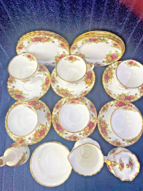 Royal Albert Old Country Roses 6Cups & Saucers, 6side plates, milk jug bell ,S D
