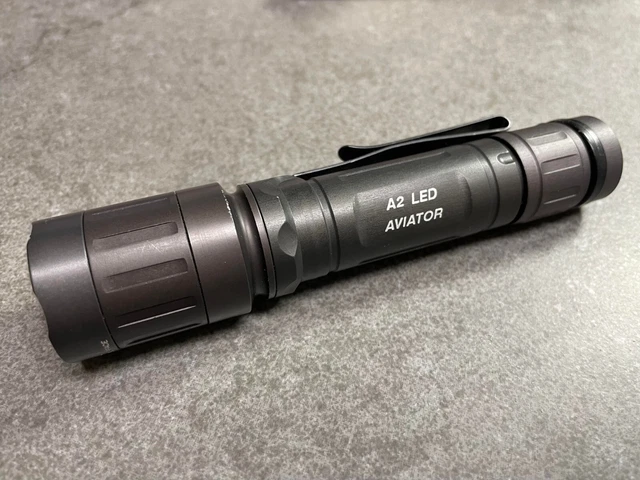 Surefire Rare A2L A2L-GN Dual-Output Green/White LED Aviator Flashlight