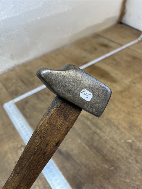Outil Ancien – Chien De Tonnelier Du XIXe Siècle, Acier Et Bois, Outil De Métier
