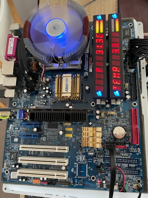 PENTIUM 478 64bit SL7Q8 with Corsair Xpert LED RAM and MB, Mouse