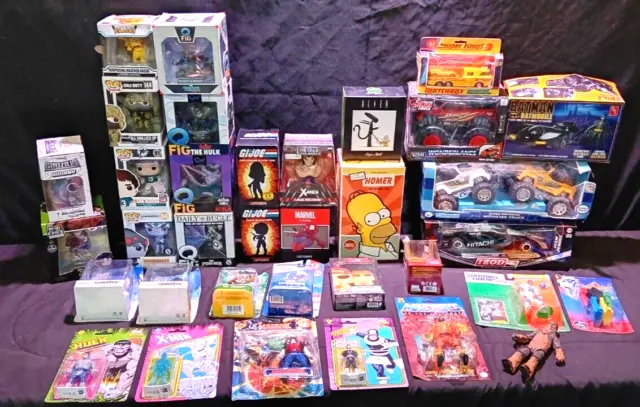Large Toy Lot_Figurines and More